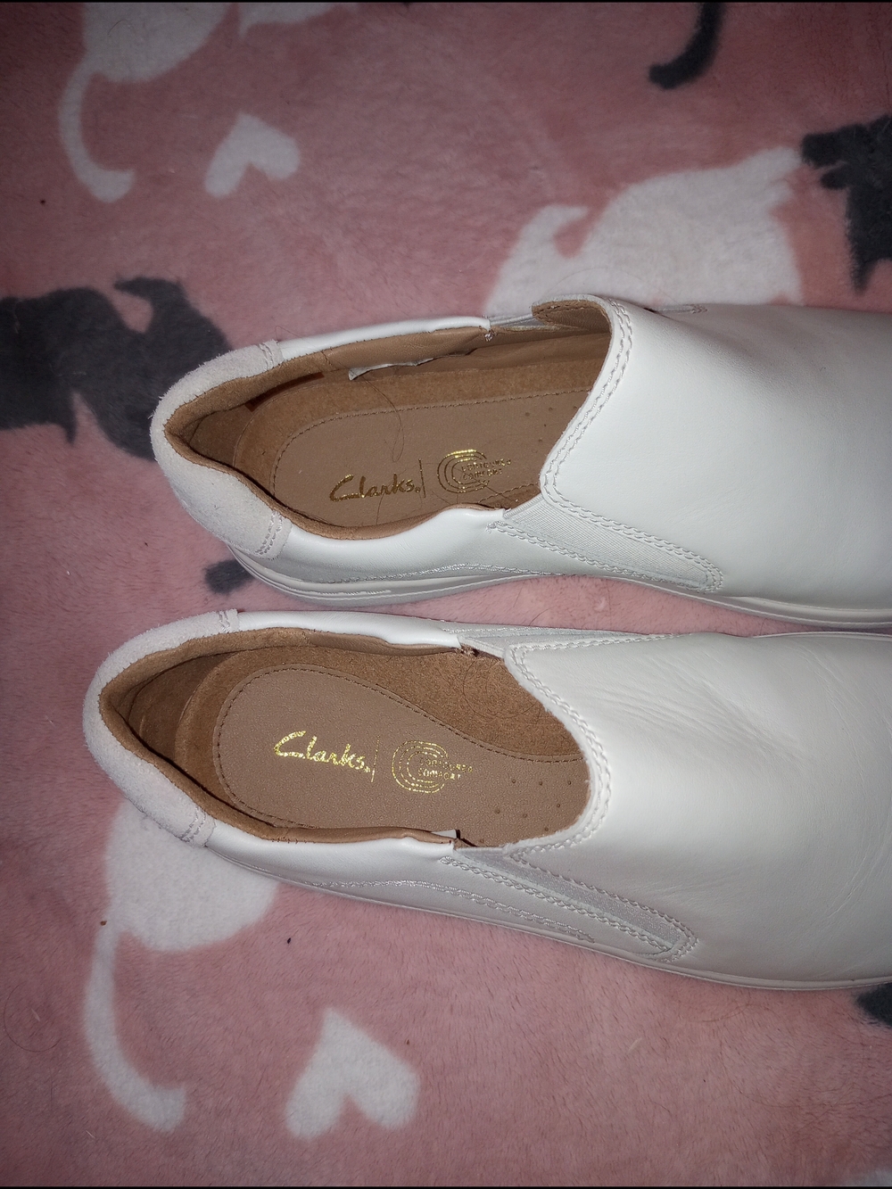 Clarks White Slip-On Leather Loafers for Women